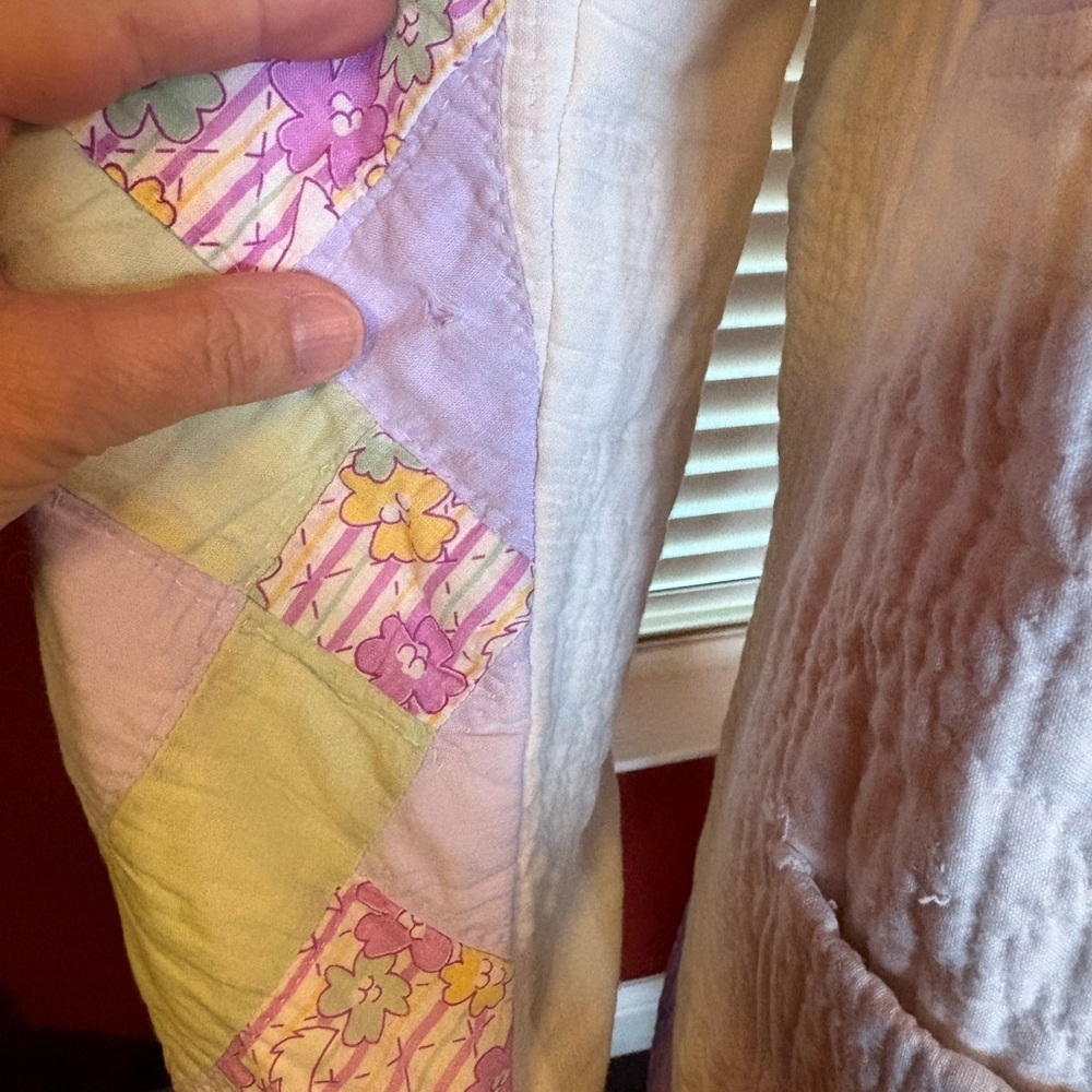 Patchwork Quilted Chore Coat-Purple & Cream Vintage Quilt. Size See Measurements - Picture 5 of 7